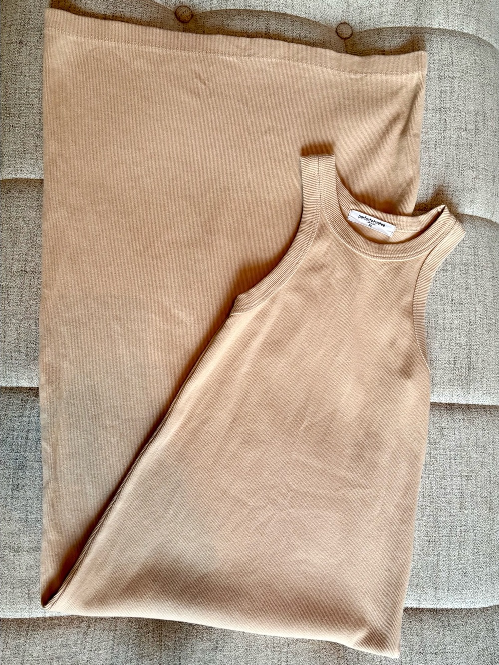 Perfectwhitetee Cassidy Structured Rib Maxi Dress Size xs - Picture 3 of 7